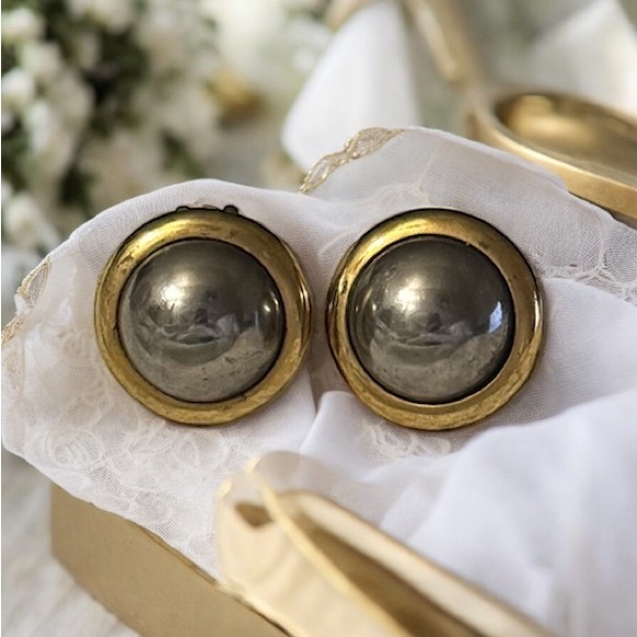VINTAGE GJD Ginnie Johansen Silver & Gold Tone Stud Clip Earrings 80's Jewelry - Picture 1 of 3